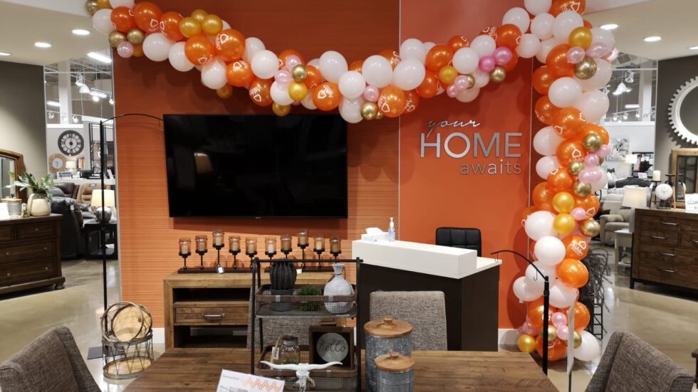 Balloons for Business Promotion in Orlando Balloon Decor Service